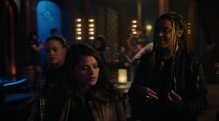 Charmed-Online-dot-nl_Charmed4x01NotThatGirl1782.jpg
