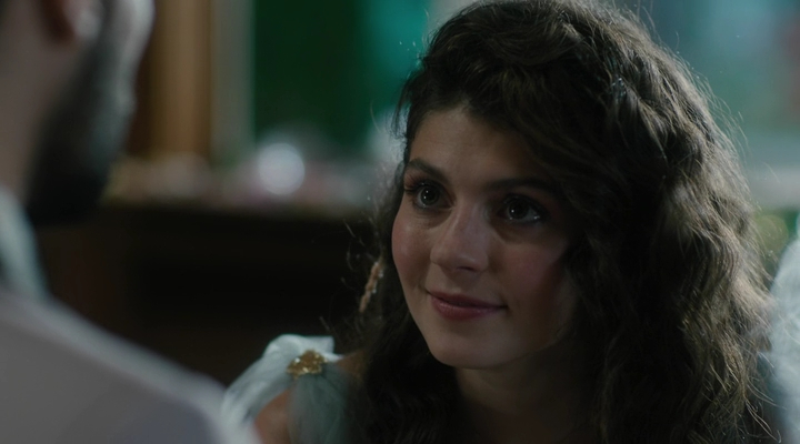 Charmed-Online-dot-nl_Charmed4x01NotThatGirl1949.jpg Charmed-Online-dot-nl_Charmed4x01NotThatGirl1949.jpg