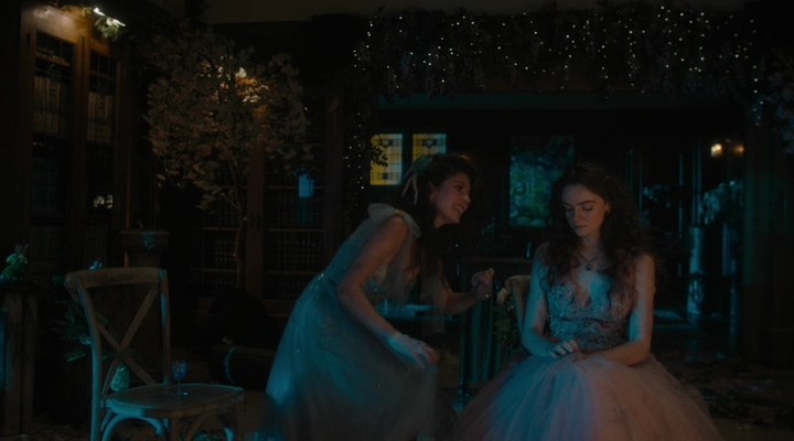 Charmed-Online-dot-nl_Charmed4x01NotThatGirl2386.jpg