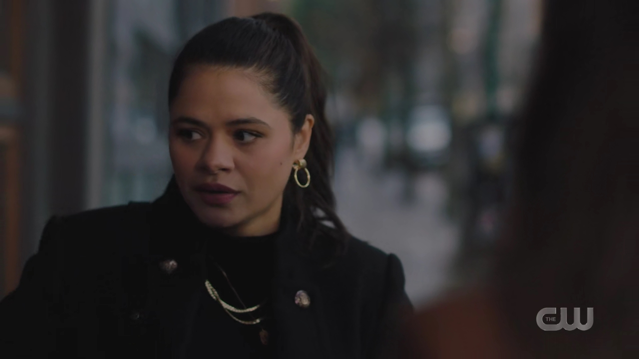 charmed-online-dot-nl_charmed4x02YouCantGoHomeAgain0884.jpg