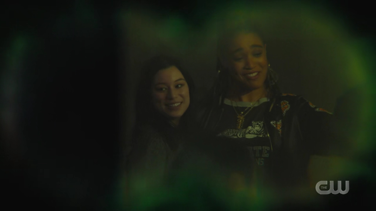 charmed-online-dot-nl_charmed4x02YouCantGoHomeAgain0987.jpg