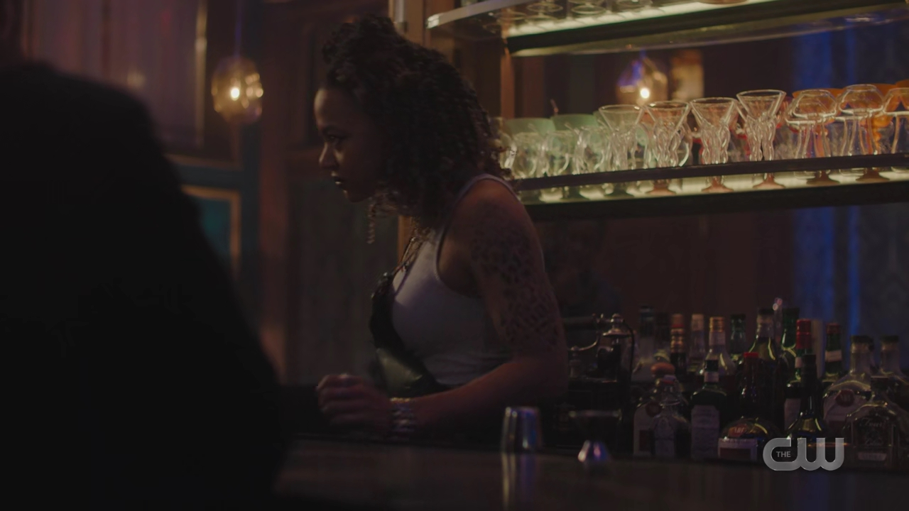 charmed-online-dot-nl_charmed4x02YouCantGoHomeAgain1165.jpg