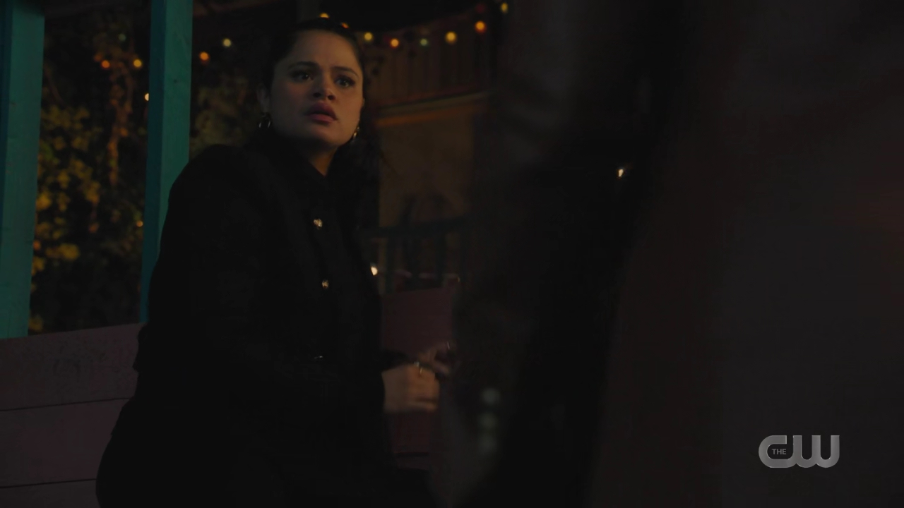 charmed-online-dot-nl_charmed4x02YouCantGoHomeAgain1268.jpg