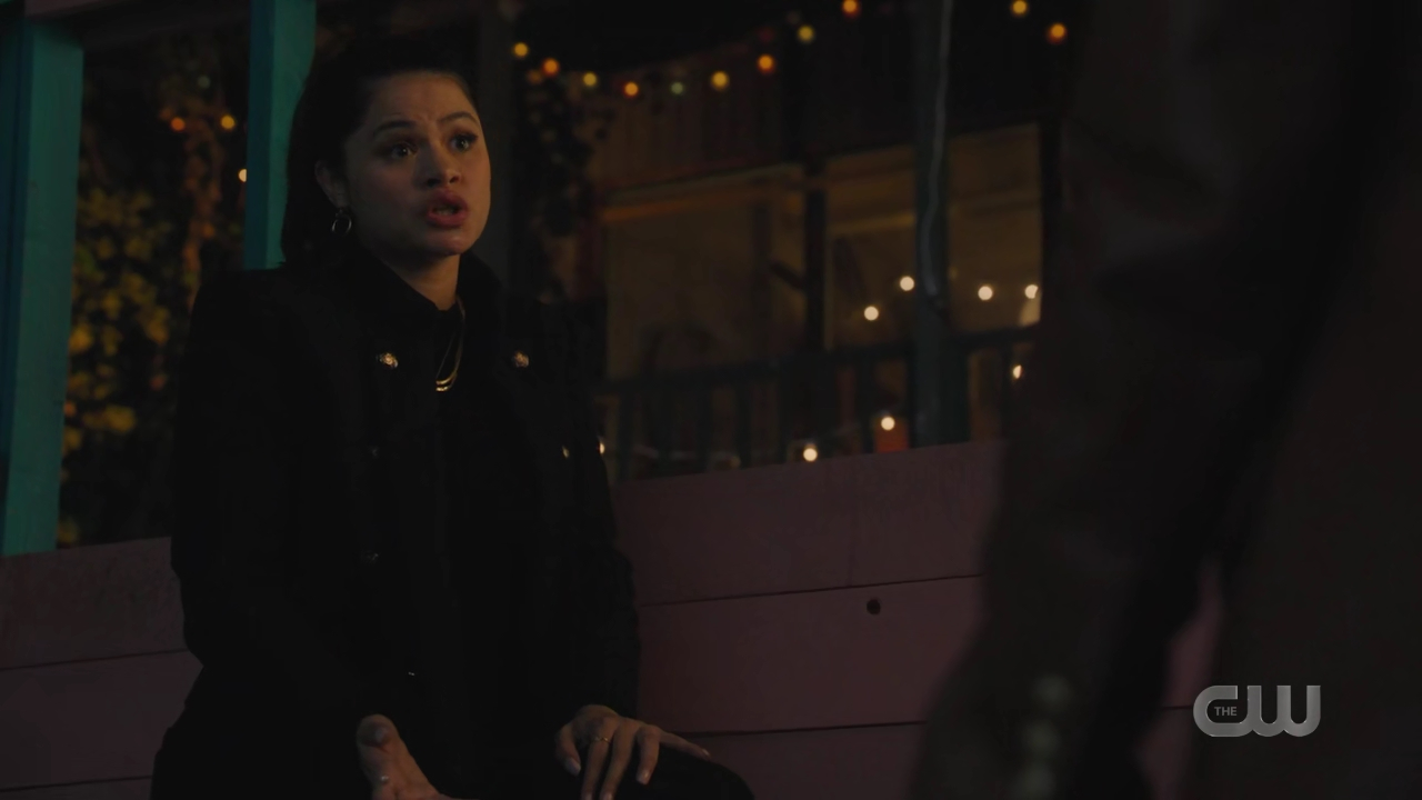 charmed-online-dot-nl_charmed4x02YouCantGoHomeAgain1287.jpg