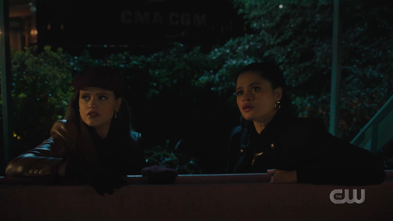 charmed-online-dot-nl_charmed4x02YouCantGoHomeAgain1373.jpg