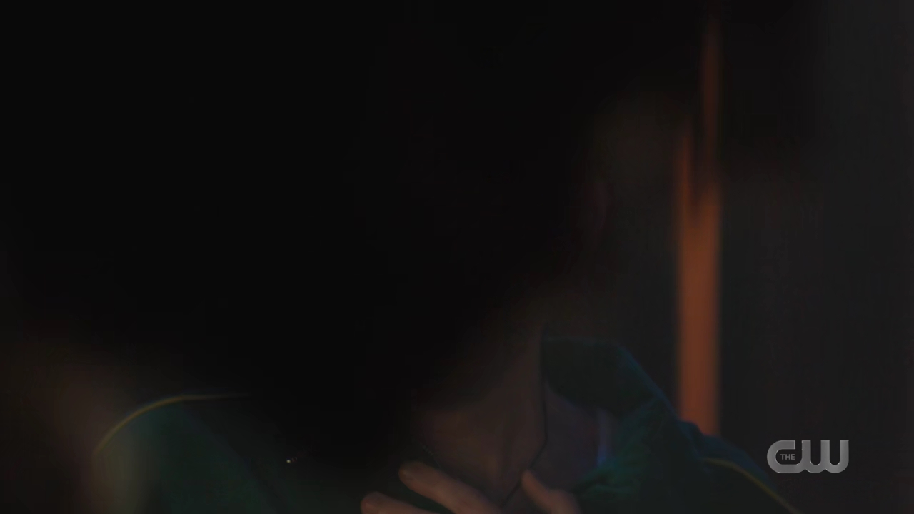 charmed-online-dot-nl_charmed4x02YouCantGoHomeAgain1580.jpg