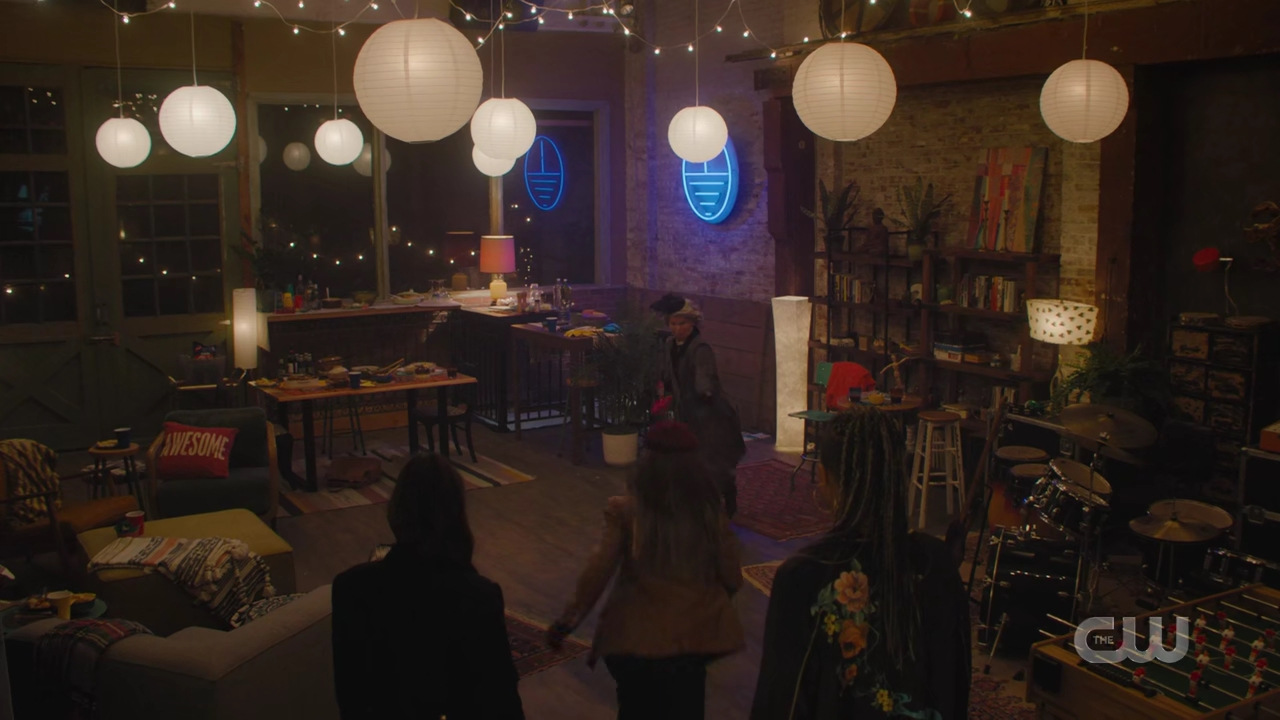 charmed-online-dot-nl_charmed4x02YouCantGoHomeAgain1623.jpg