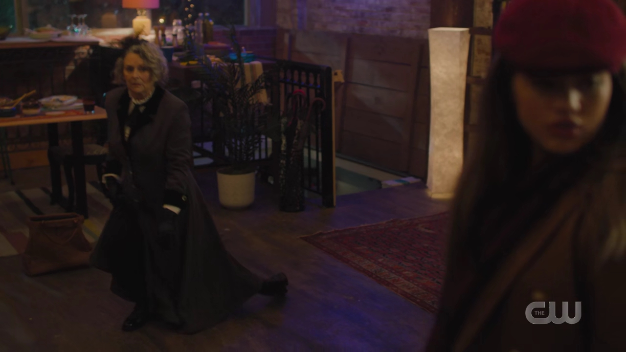 charmed-online-dot-nl_charmed4x02YouCantGoHomeAgain1654.jpg