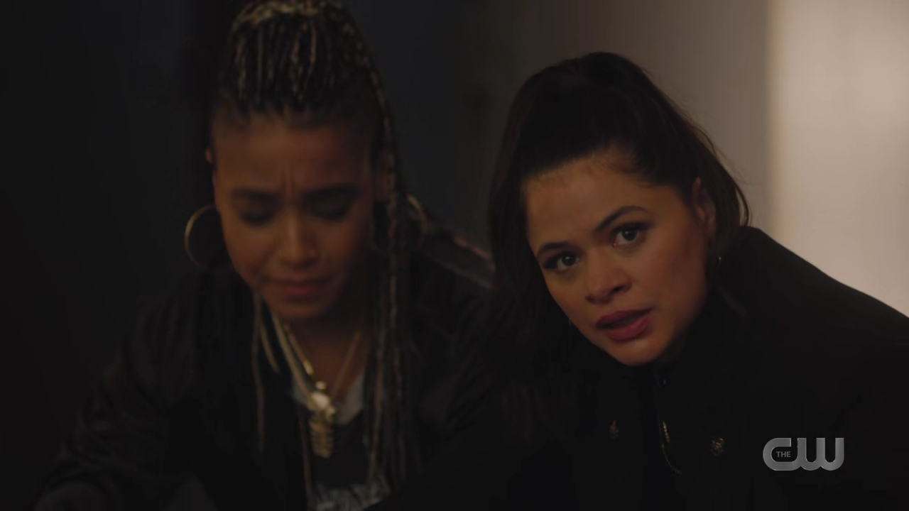 charmed-online-dot-nl_charmed4x02YouCantGoHomeAgain1657.jpg