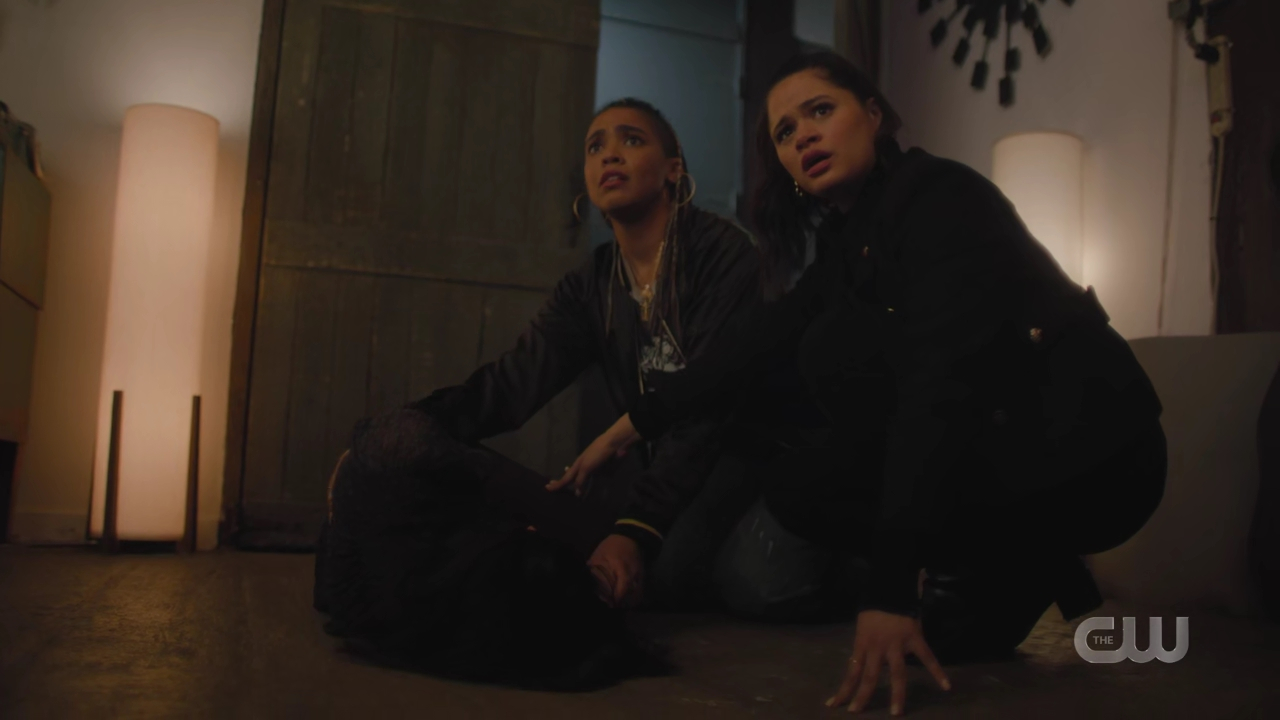 charmed-online-dot-nl_charmed4x02YouCantGoHomeAgain1675.jpg