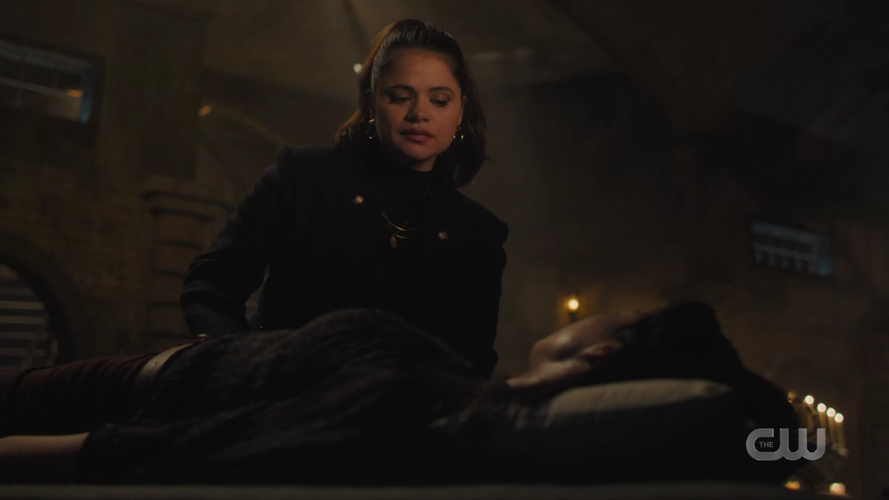charmed-online-dot-nl_charmed4x02YouCantGoHomeAgain1868.jpg