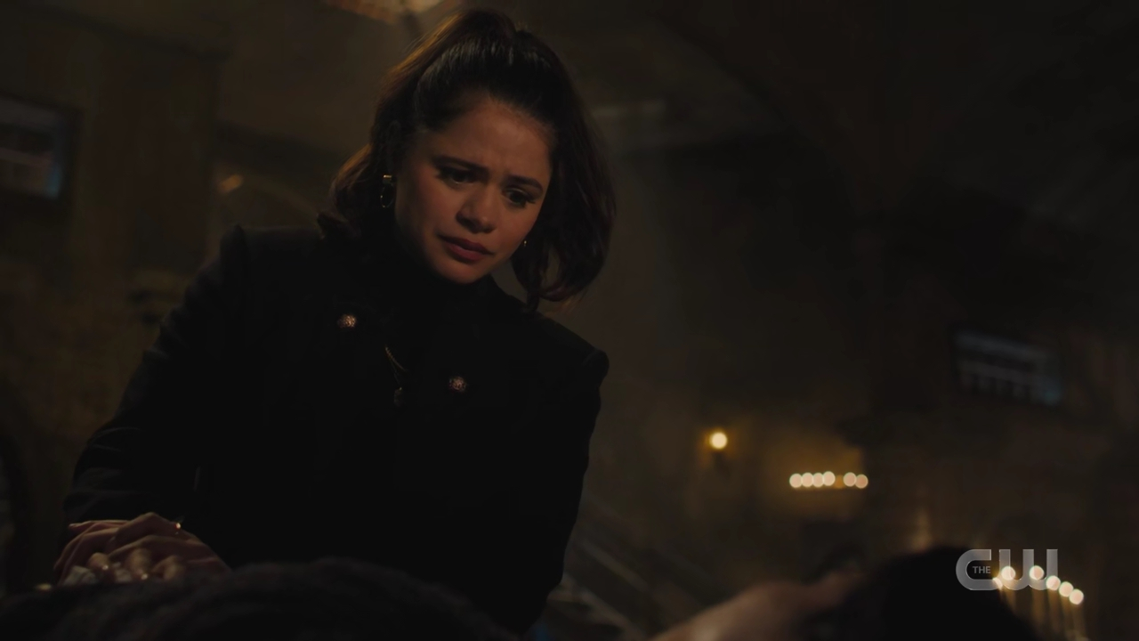 charmed-online-dot-nl_charmed4x02YouCantGoHomeAgain1883.jpg