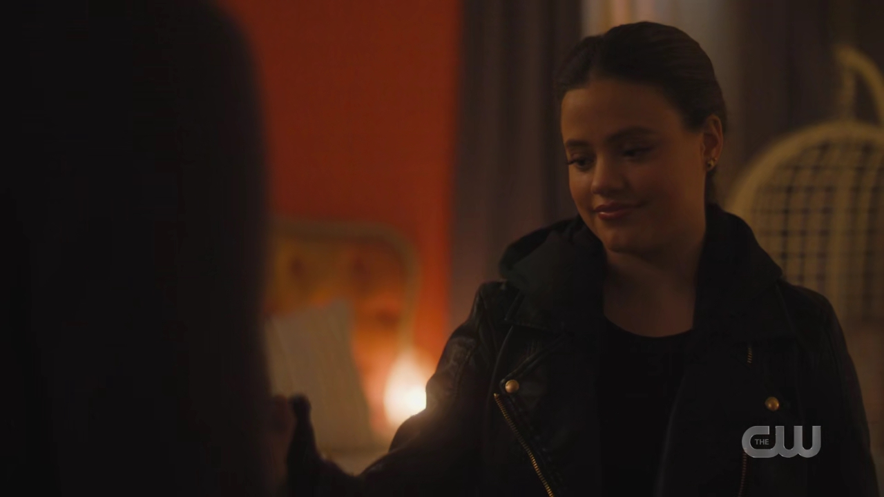 charmed-online-dot-nl_charmed4x02YouCantGoHomeAgain2220.jpg