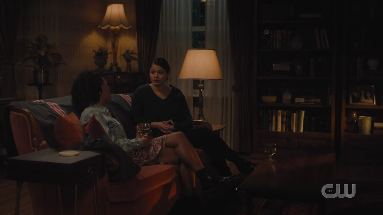 charmed-online-dot-nl_Charmed4x03UnluckyCharmed2022.jpg