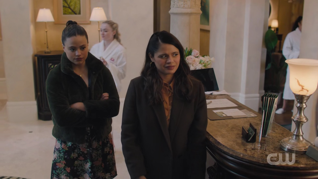 charmed-online-dot-nl_charmed4x04Ripples0381.jpg charmed-online-dot-nl_charmed4x04Ripples0381.jpg