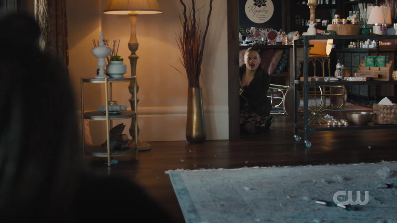 charmed-online-dot-nl_charmed4x04Ripples1870.jpg