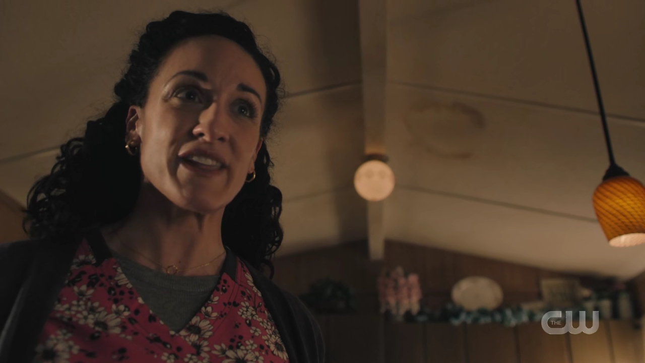 charmed-online-dot-nl_Charmed4x05TheSisterhoodoftheTravelingSandwich0062.jpg