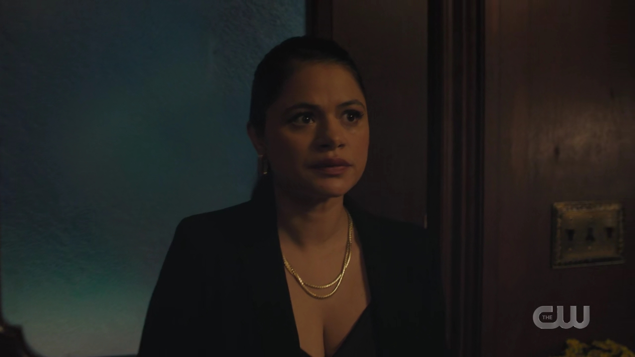 charmed-online-dot-nl_Charmed4x05TheSisterhoodoftheTravelingSandwich0314.jpg