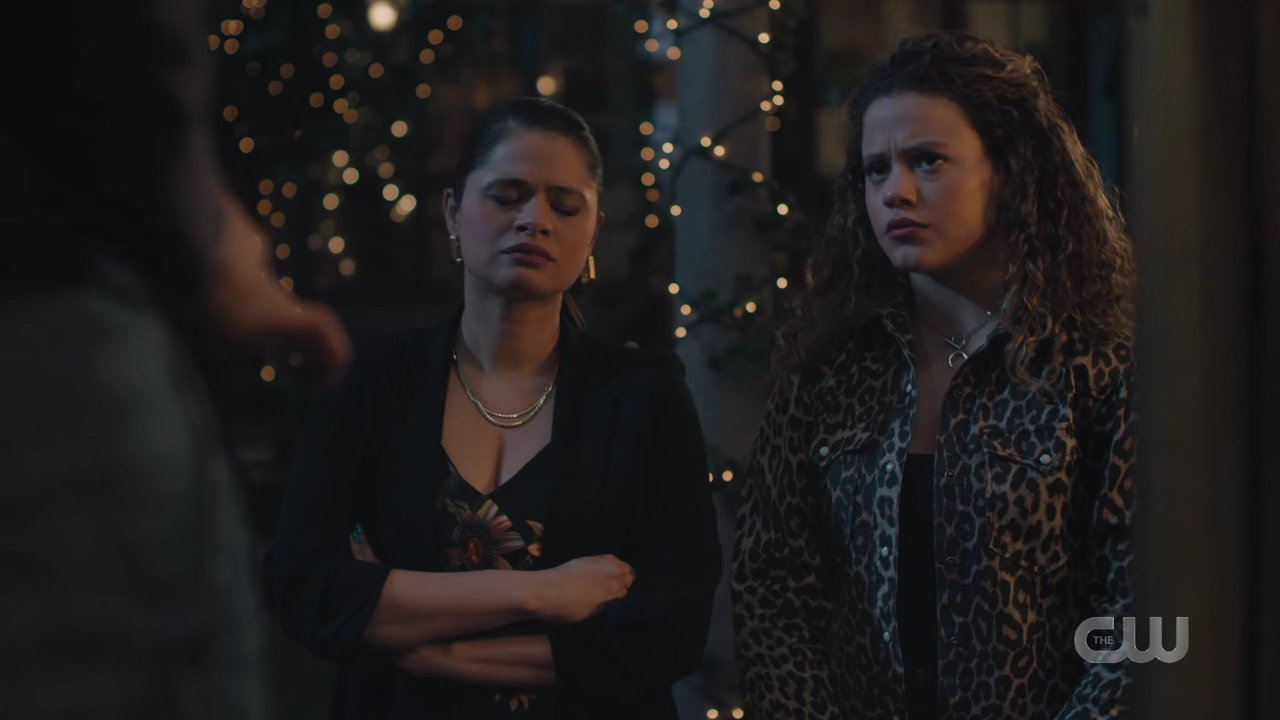 charmed-online-dot-nl_Charmed4x05TheSisterhoodoftheTravelingSandwich0465.jpg