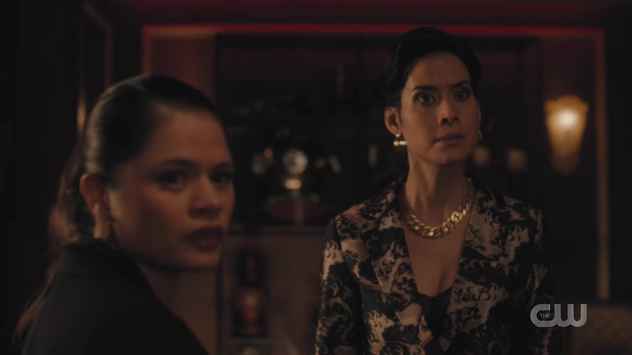 charmed-online-dot-nl_Charmed4x05TheSisterhoodoftheTravelingSandwich0590.jpg