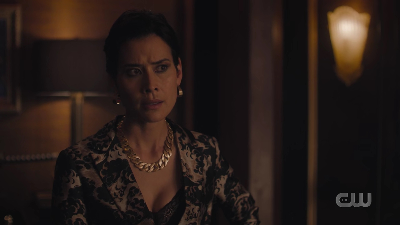 charmed-online-dot-nl_Charmed4x05TheSisterhoodoftheTravelingSandwich0675.jpg