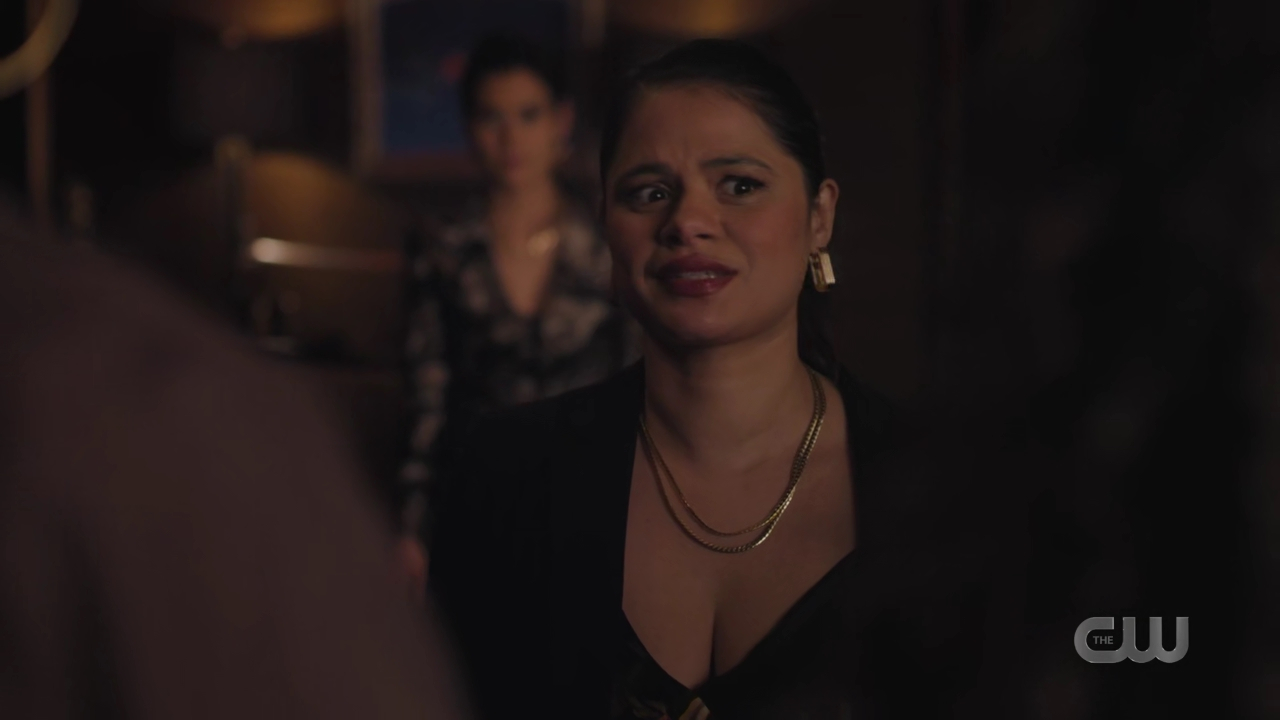 charmed-online-dot-nl_Charmed4x05TheSisterhoodoftheTravelingSandwich0729.jpg