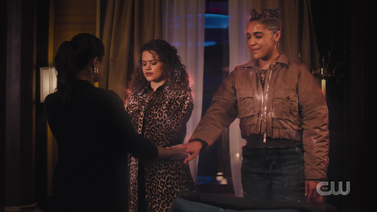 charmed-online-dot-nl_Charmed4x05TheSisterhoodoftheTravelingSandwich0737.jpg