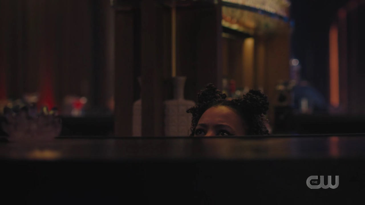 charmed-online-dot-nl_Charmed4x05TheSisterhoodoftheTravelingSandwich0971.jpg