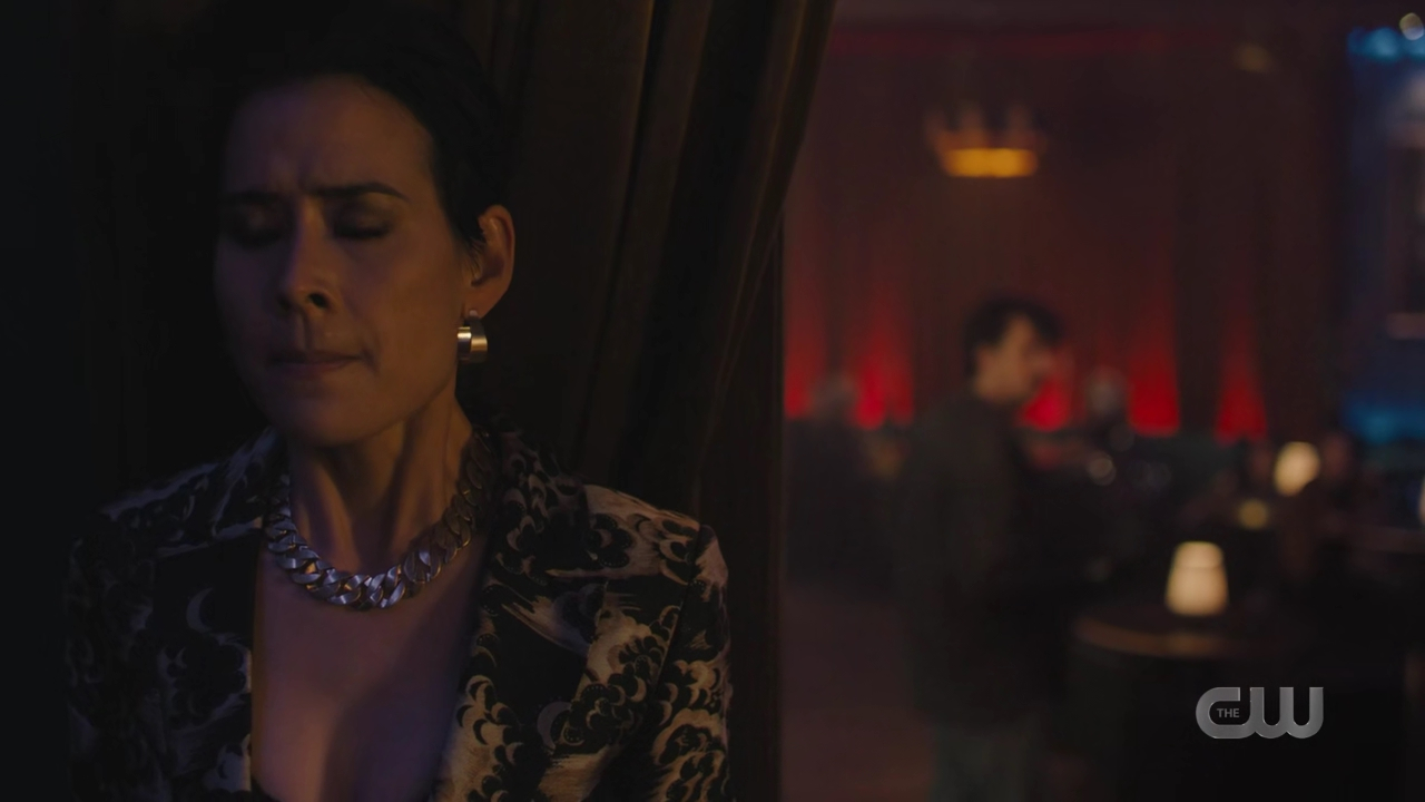 charmed-online-dot-nl_Charmed4x05TheSisterhoodoftheTravelingSandwich1222.jpg