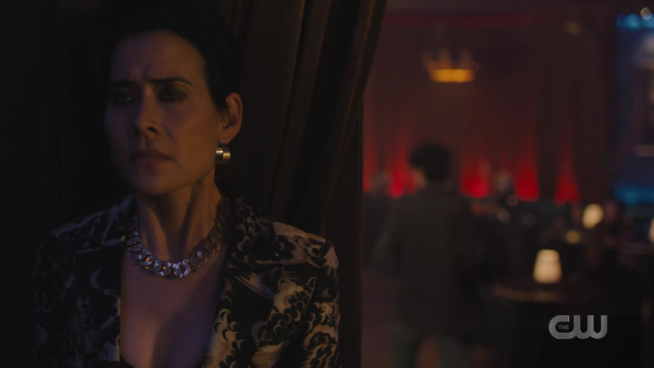 charmed-online-dot-nl_Charmed4x05TheSisterhoodoftheTravelingSandwich1223.jpg