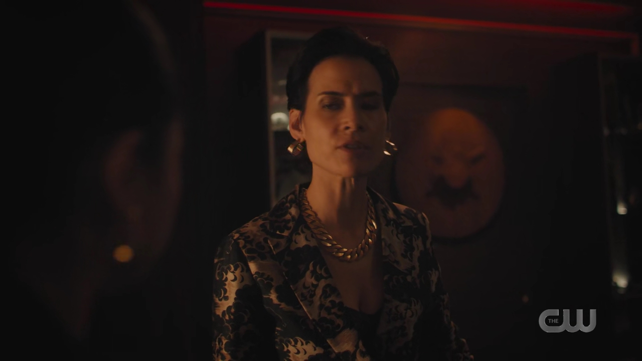 charmed-online-dot-nl_Charmed4x05TheSisterhoodoftheTravelingSandwich1332.jpg