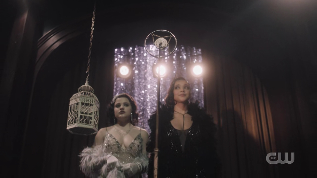 charmed-online-dot-nl_Charmed4x05TheSisterhoodoftheTravelingSandwich1365.jpg