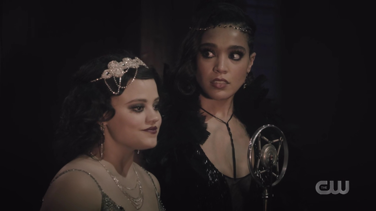 charmed-online-dot-nl_Charmed4x05TheSisterhoodoftheTravelingSandwich1385.jpg