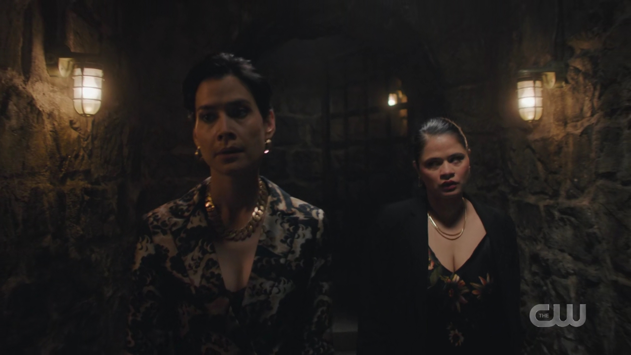 charmed-online-dot-nl_Charmed4x05TheSisterhoodoftheTravelingSandwich1447.jpg