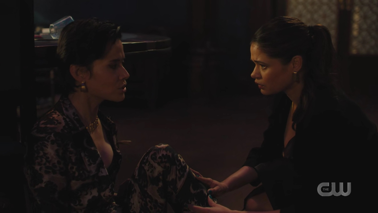 charmed-online-dot-nl_Charmed4x05TheSisterhoodoftheTravelingSandwich1785.jpg