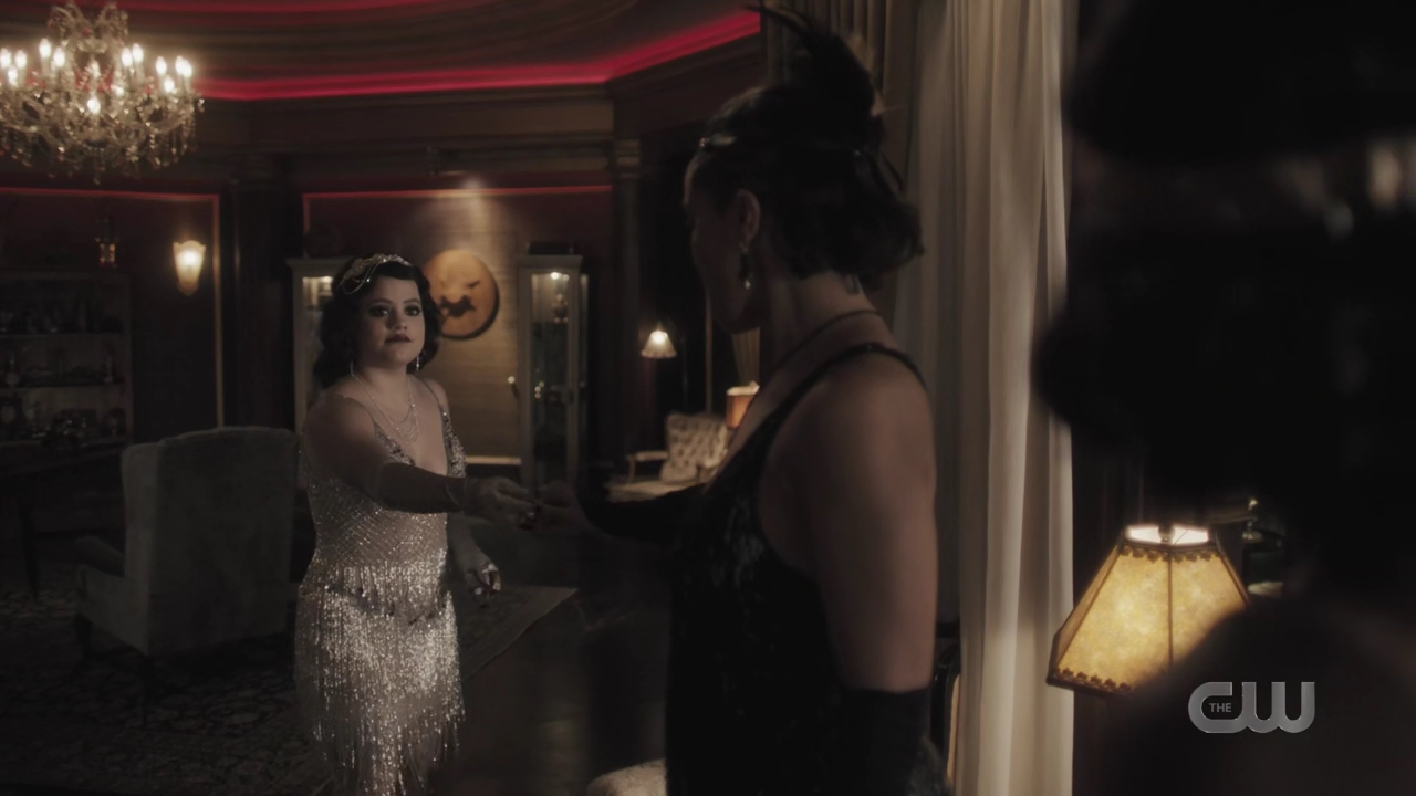 charmed-online-dot-nl_Charmed4x05TheSisterhoodoftheTravelingSandwich1943.jpg