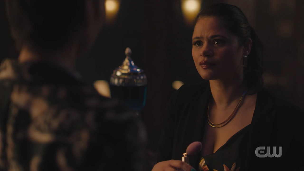 charmed-online-dot-nl_Charmed4x05TheSisterhoodoftheTravelingSandwich2100.jpg