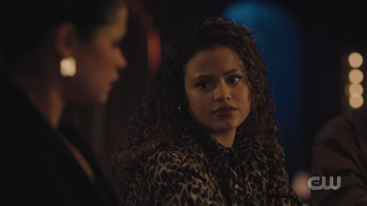 charmed-online-dot-nl_Charmed4x05TheSisterhoodoftheTravelingSandwich2138.jpg