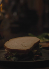 charmed-online-dot-nl_Charmed4x05TheSisterhoodoftheTravelingSandwich0188.jpg