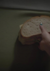 charmed-online-dot-nl_Charmed4x05TheSisterhoodoftheTravelingSandwich0212.jpg