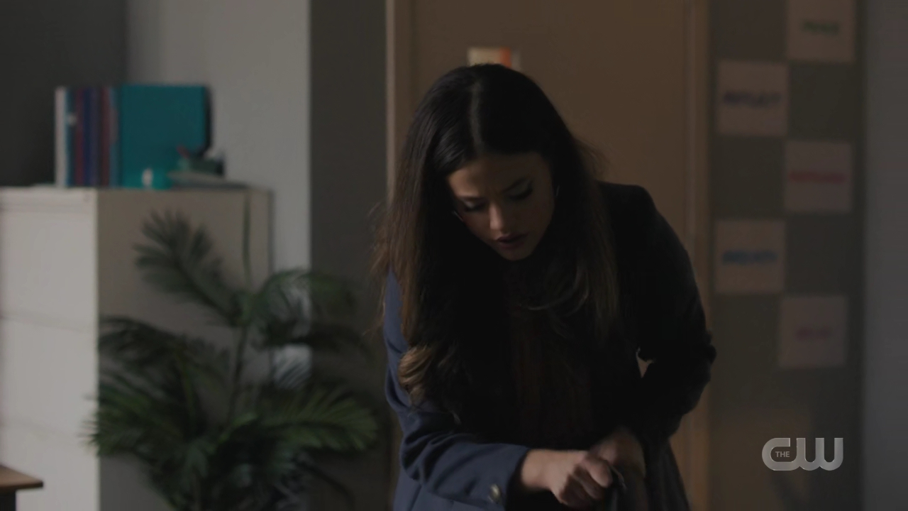 charmed-online-dot-nl_Charmed4x06TheTallymanCometh0391.jpg