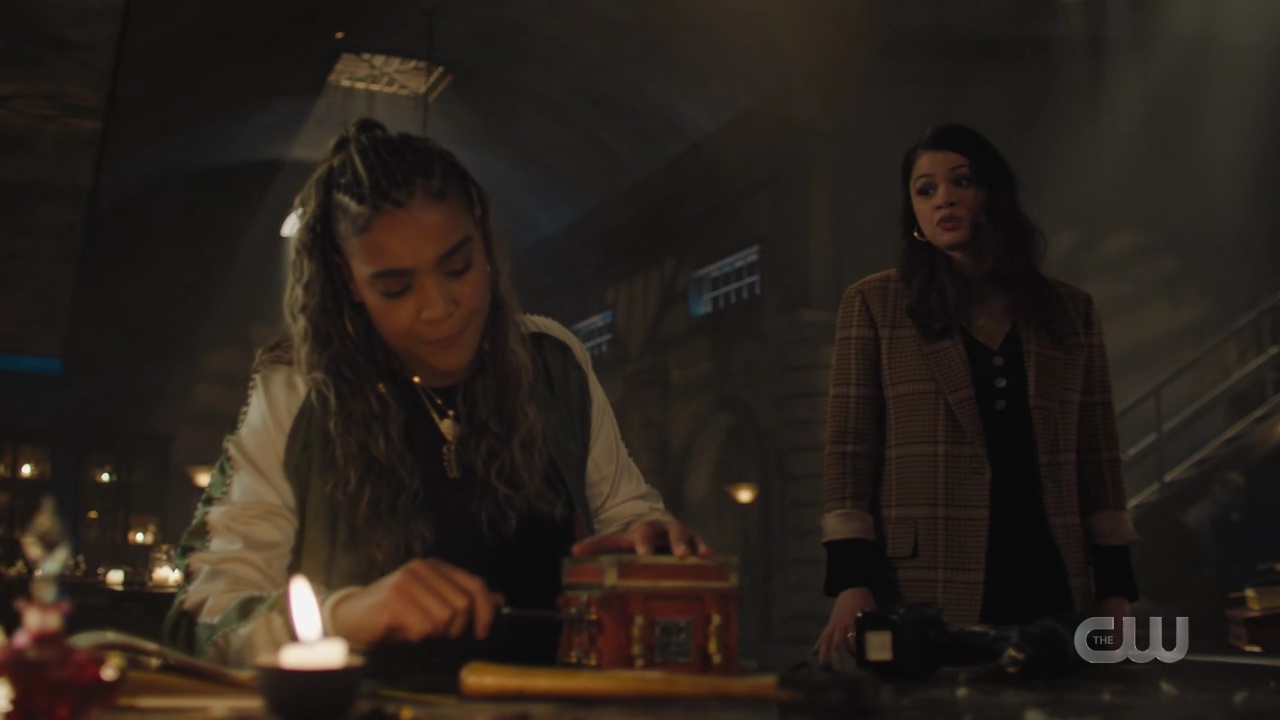 charmed-online-dot-nl_Charmed4x06TheTallymanCometh1109.jpg