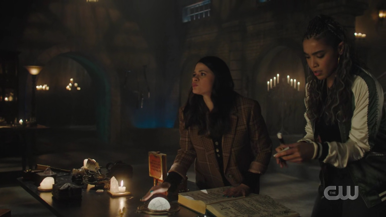 charmed-online-dot-nl_Charmed4x06TheTallymanCometh1315.jpg