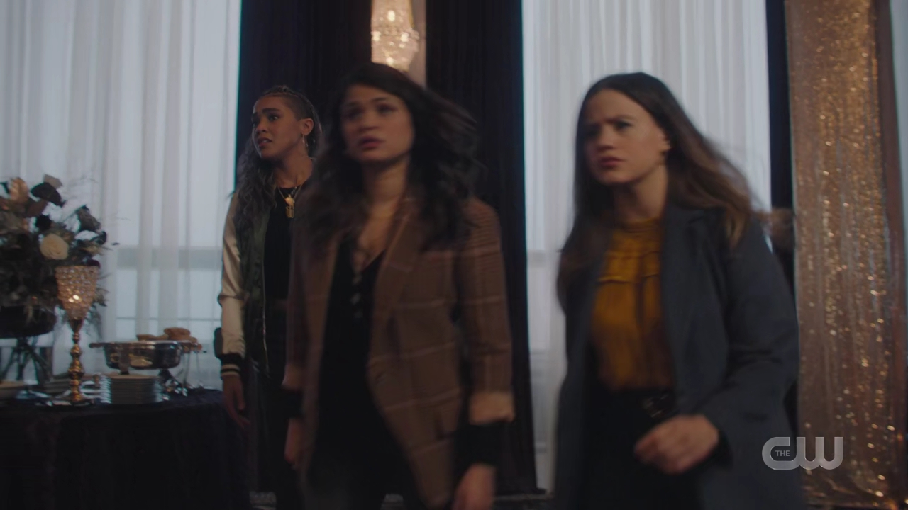 charmed-online-dot-nl_Charmed4x06TheTallymanCometh1754.jpg