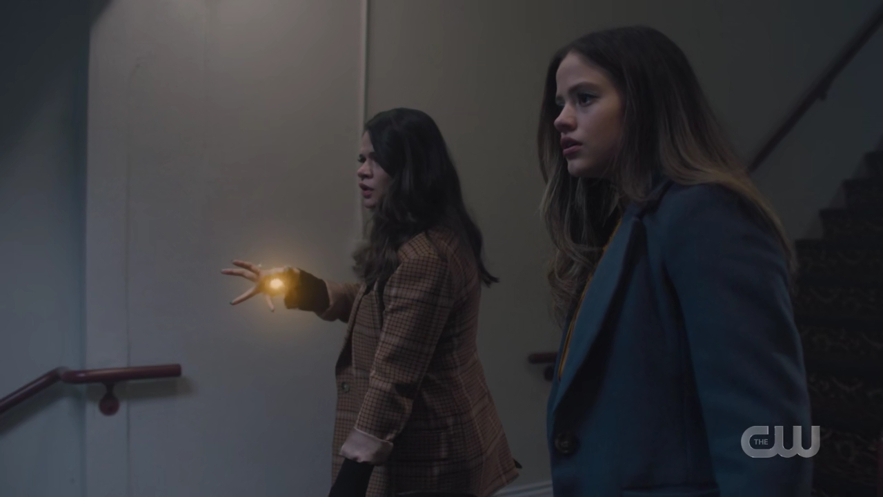 charmed-online-dot-nl_Charmed4x06TheTallymanCometh1915.jpg