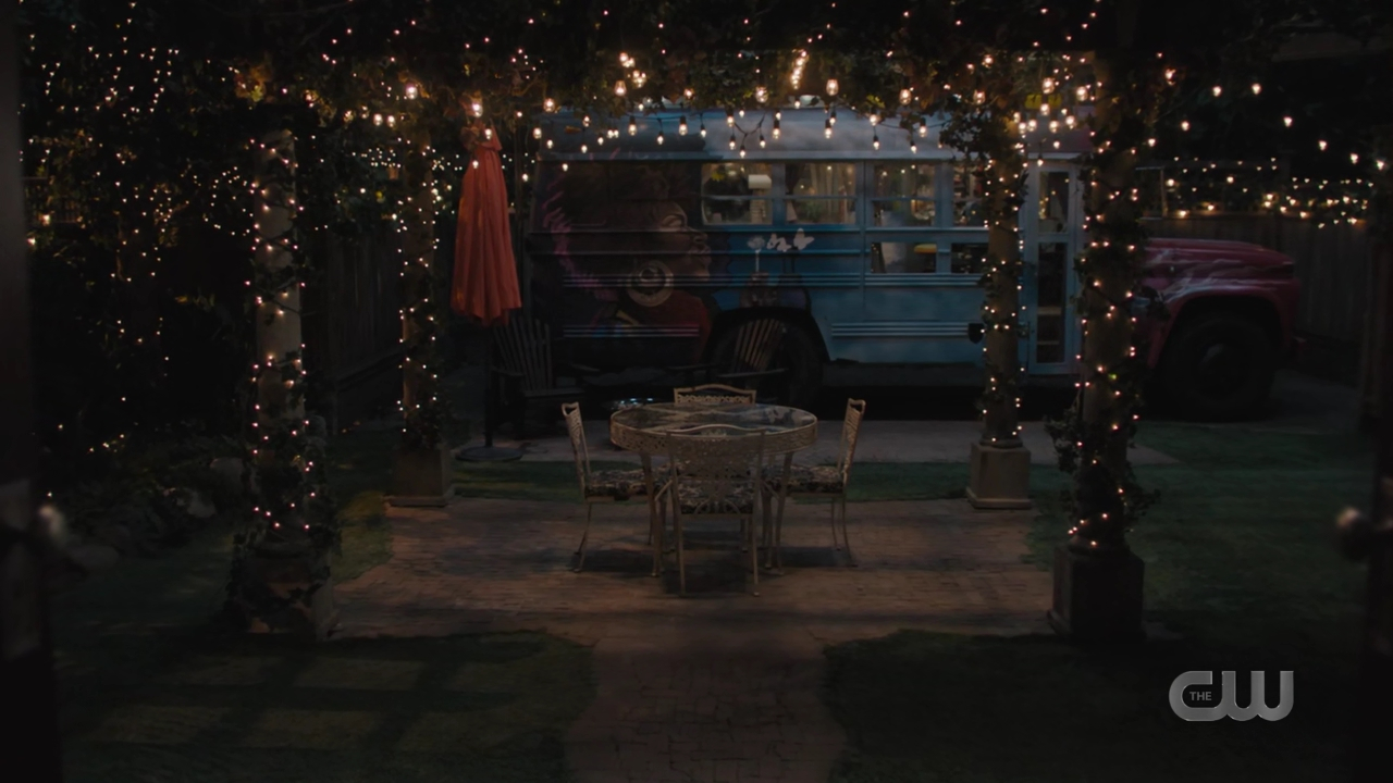 charmed-online-dot-nl_Charmed4x06TheTallymanCometh2215.jpg