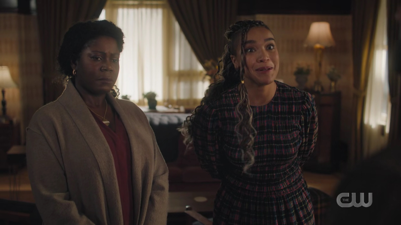 charmed-online-dot-nl_Charmed4x07CatsandCamelsandElephantsohmy0719.jpg