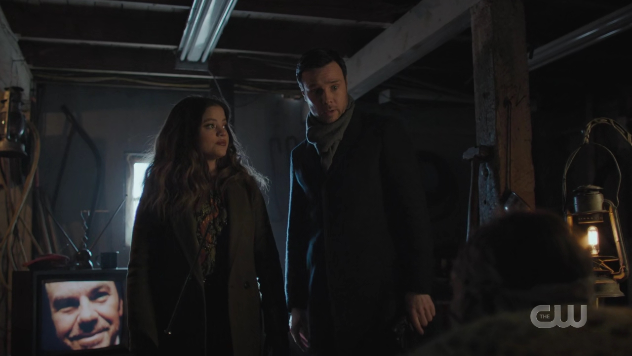 charmed-online-dot-nl_Charmed4x07CatsandCamelsandElephantsohmy0810.jpg