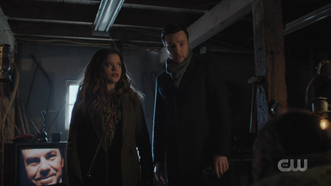 charmed-online-dot-nl_Charmed4x07CatsandCamelsandElephantsohmy0811.jpg