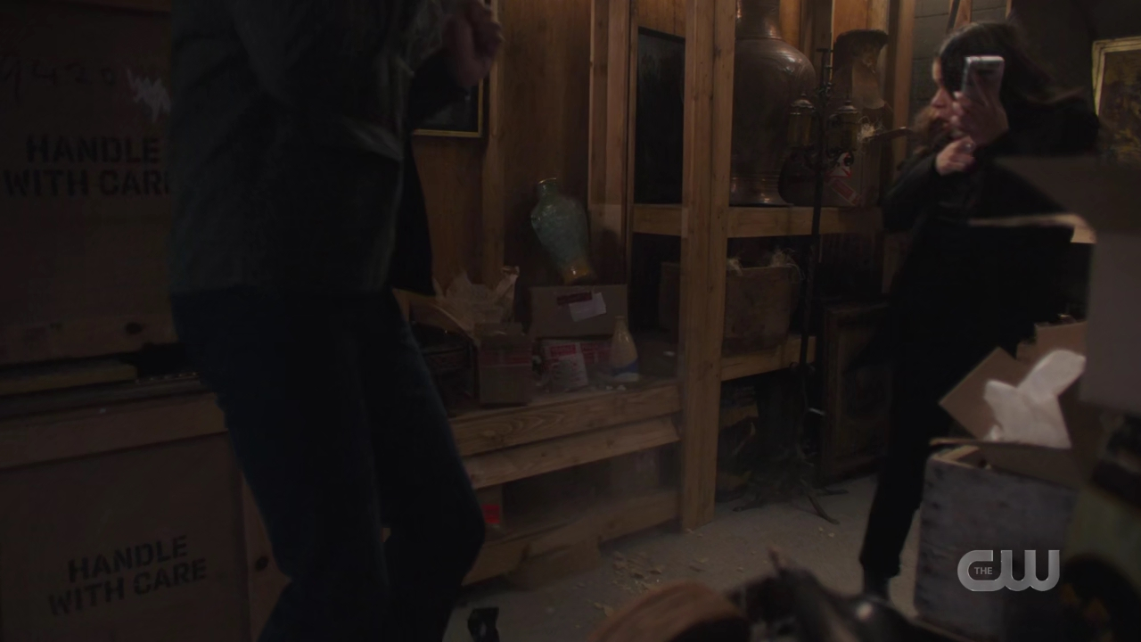 charmed-online-dot-nl_Charmed4x07CatsandCamelsandElephantsohmy1178.jpg
